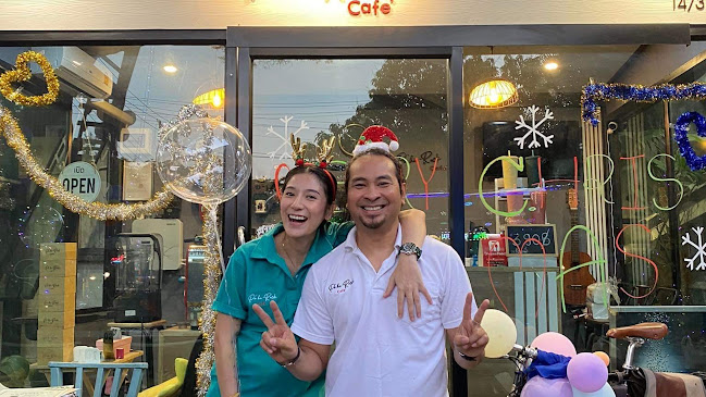 Pe' Hi-Rock Cafe - การบริการอาหารและที่พัก