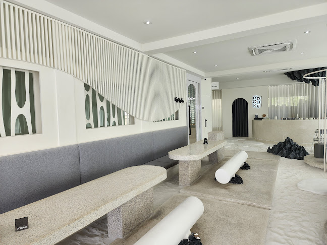 Brouke - อำเภอบางละมุง