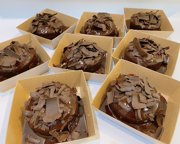 Tiny bakery (ไทนี่เบเกอรี่) - การบริการอาหารและที่พัก