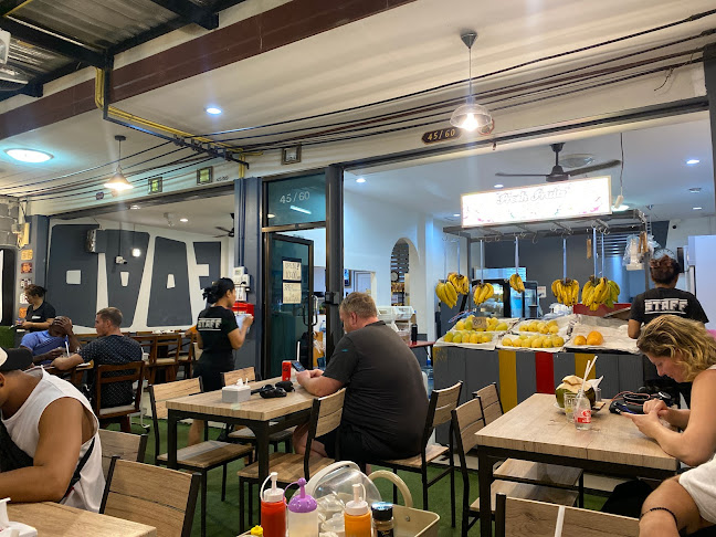 OCHADEE Restaurant Soi Ta-iad Phuket - การบริการอาหารและที่พัก