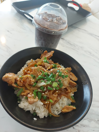 Comentarii opinii despre Botanic bakery and cafe สาขาแสงทอง