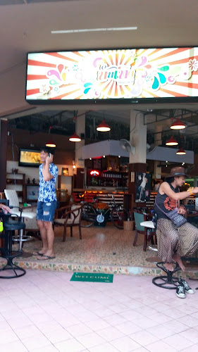 ร้านบันเทิง Thailand - การบริการอาหารและที่พัก