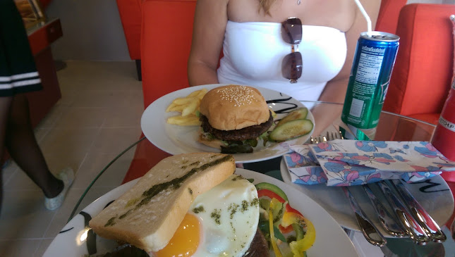 Opinii despre The Corner în อำเภอเมืองภูเก็ต - การบริการอาหารและที่พัก