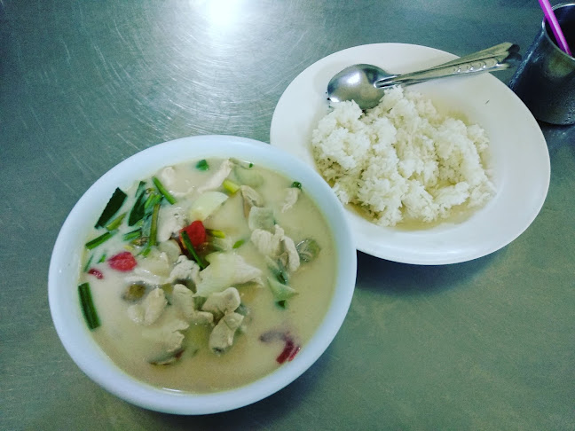 Opinii despre ブアカーオ名無し食堂 în อำเภอบางละมุง - การบริการอาหารและที่พัก