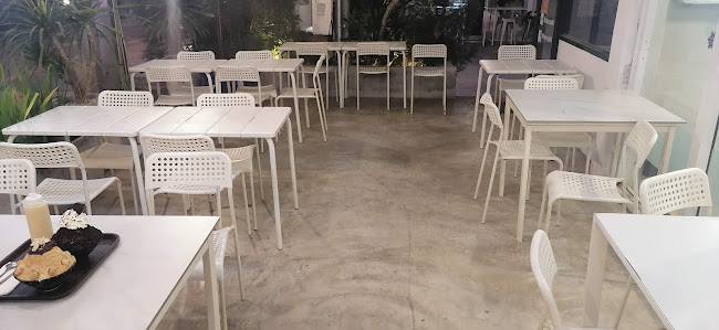 Ice Frost Dessert cafe - Bingsu - อำเภอบางละมุง