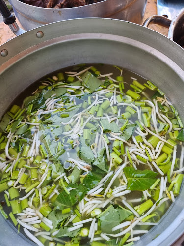 ก๋วยเตี๋ยวเนื้อเอ็นแก้วฉลองภูเก็ต - อำเภอเมืองภูเก็ต