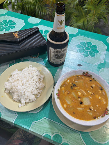 ก๋วยเตี๋ยวเรือ 12 เหรียญ ป่าตอง