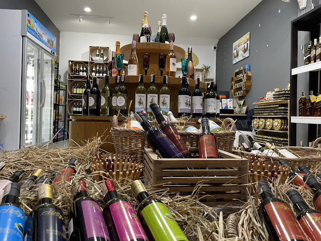 Opinii despre A&A Retail - Import în อำเภอเมืองภูเก็ต - การบริการอาหารและที่พัก