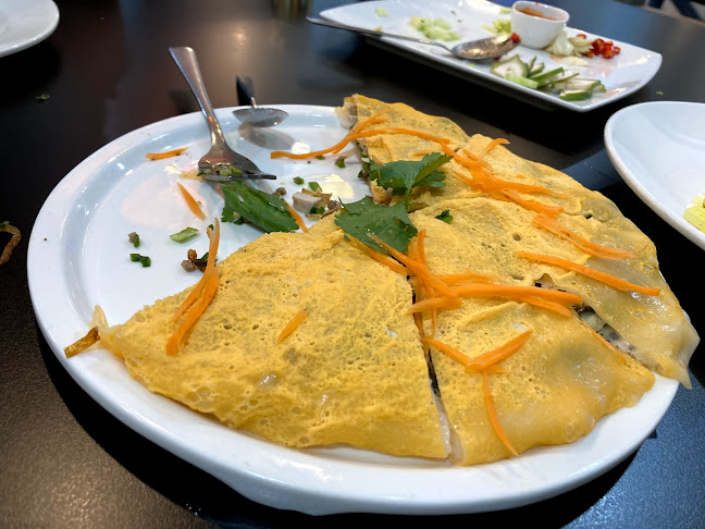 ร้านอาหารเวียดนามซินจ่าวเวียตหาดใหญ่ (วีทีแหนมเนืองหาดใหญ่) - การบริการอาหารและที่พัก