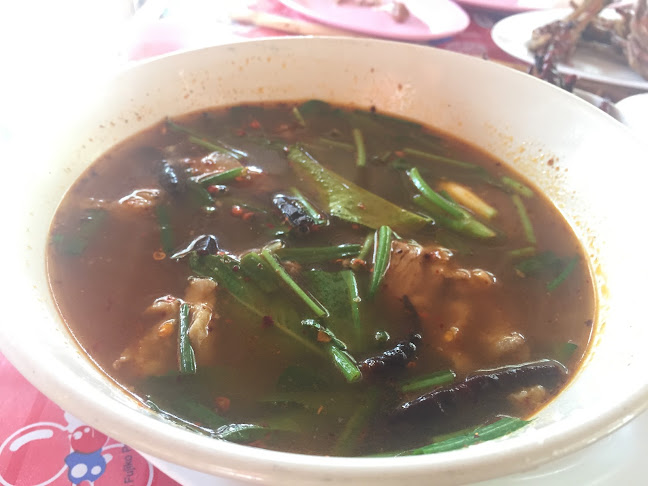 Opinii despre ไก่ย่างวิเชียร (เฮียกอล์ฟ) în อำเภอเมืองนครราชสีมา - การบริการอาหารและที่พัก