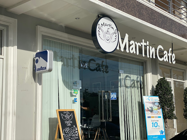 Martin cafe สาขา พัทยาเหนือ - การบริการอาหารและที่พัก