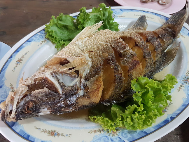 Opinii despre ครัวลุงศักดิ์ ข้าวต้มบาทเดียว în อำเภอเมืองนครปฐม - การบริการอาหารและที่พัก