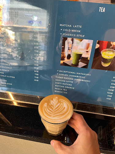 Blue Craft Coffee - การบริการอาหารและที่พัก