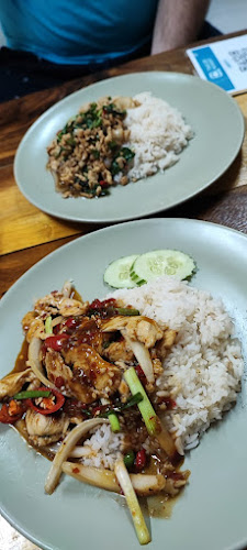 Opinii despre ร้านโกชา ชายสี่ กมลา în อำเภอกะทู้ - การบริการอาหารและที่พัก