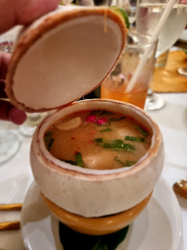 96 ถ. กระบี่ ตำบลตลาดเหนือ อำเภอเมืองภูเก็ต ภูเก็ต 83000