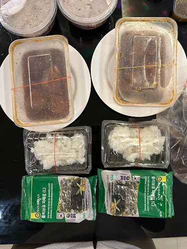 Comentarii opinii despre Hey! Sushi ซูชิแม่ลูกอ่อน สาขาในตลาดปากซอยเนินพลับหวาน