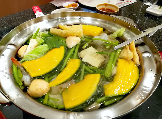 ชั้น1 ศูนย์การค้าวี-สแควร์ พลาซ่า อำเภอเมืองนครสวรรค์ นครสวรรค์ 60000