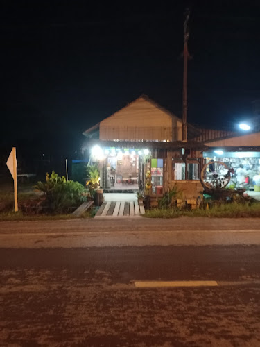 Ruay wai Kitchen ครัวรวยไว - การบริการอาหารและที่พัก