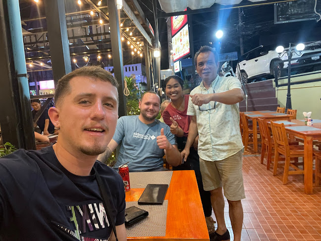 2/9 ถ. โคกโตนด ตำบล กะรน อำเภอเมืองภูเก็ต ภูเก็ต 83100