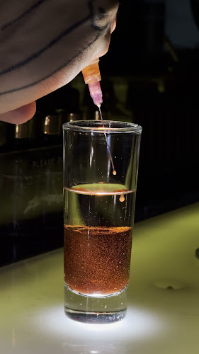 Zimplex Mixology Laboratory - การบริการอาหารและที่พัก