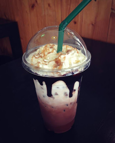 หนึ่งสยาม คอฟฟี่ คาเฟ่ และอาหาร - อำเภอกระทุ่มแบน