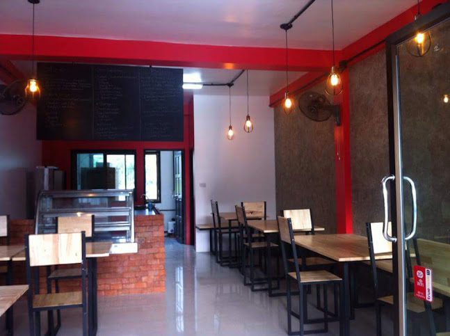 Golbasi Phuket - การบริการอาหารและที่พัก