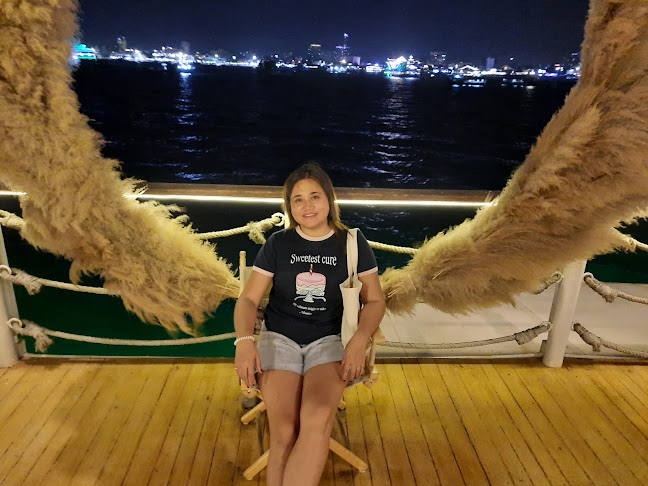 Opinii despre Tappia Floating Cafe Pattaya în อำเภอบางละมุง - การบริการอาหารและที่พัก