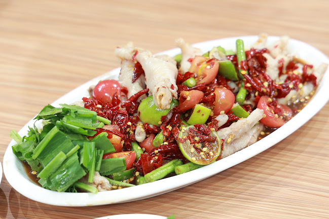 ตำเหลาข้าวเหนียว - อำเภอบางละมุง