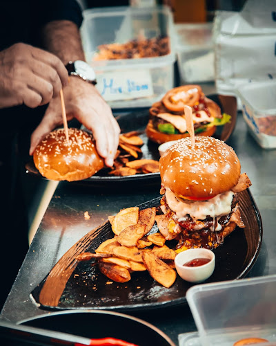 So French Restaurant and Bar - อำเภอกะทู้