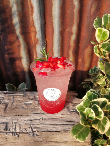 Juice Me - การบริการอาหารและที่พัก