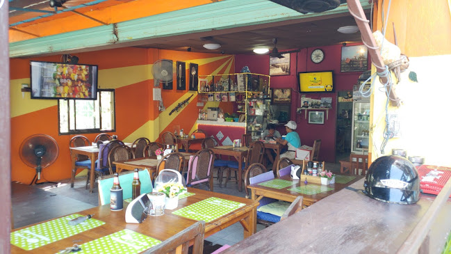 Opinii despre Nut's Restaurant at Golden Monkey Hotel and Bar în อำเภอเกาะสมุย - การบริการอาหารและที่พัก