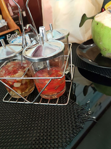 Opinii despre บริษัท อีสท์ เรสทัวรองท์ จำกัด în อำเภอกะทู้ - การบริการอาหารและที่พัก