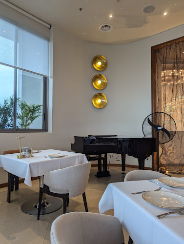 Comentarii opinii despre 7th Floor Restaurant & Bar