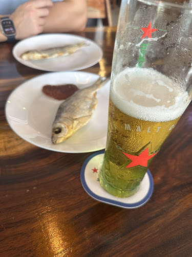 Opinii despre Beer Bank Rawai în Phuket - การบริการอาหารและที่พัก