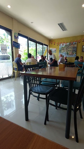 Hug Restaurant - อำเภอเมืองยโสธร