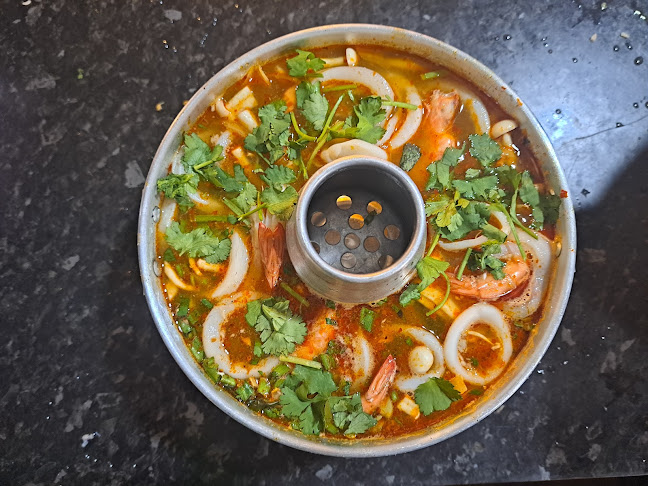 ก๋วยเตี๋ยวเรือ 12 เหรียญ ป่าตอง