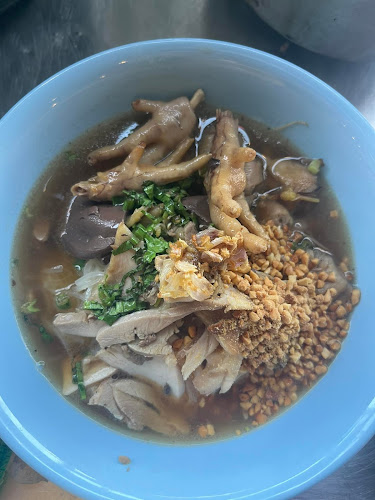 ร้านก๋วยเตี๋ยวไก่BTสาขา6