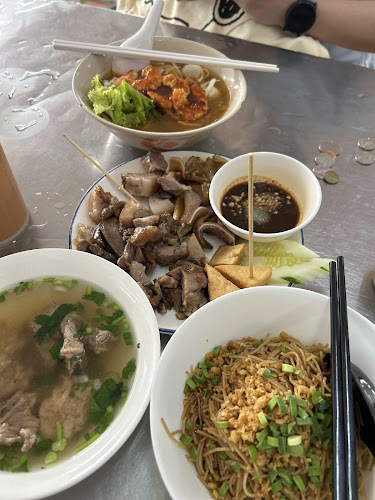 173 ถ. เยาวราช ตำบลตลาดเหนือ อำเภอเมืองภูเก็ต ภูเก็ต 83000