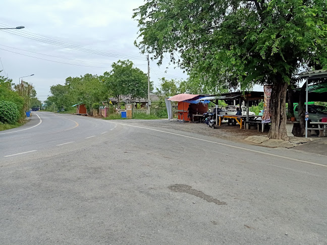 ร้านผึ้งทำ - การบริการอาหารและที่พัก