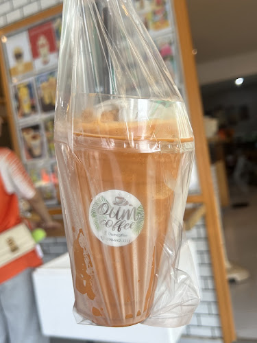 อุ้มกาแฟมะพร้าวอ่อน - การบริการอาหารและที่พัก