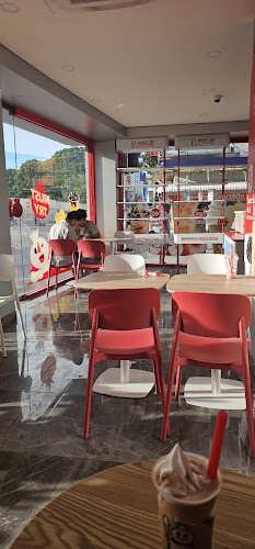 Opinii despre Mixue Pattaya Beach în อำเภอบางละมุง - การบริการอาหารและที่พัก