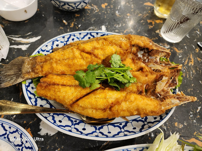 สีนานวล คาเฟ่ กังสดาล - การบริการอาหารและที่พัก