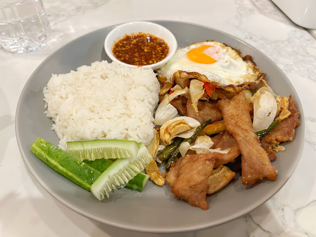 102 ปฎิพัทธ์ 2 ถ. ปฏิพัทธิ์ ตำบลตลาดเหนือ เมือง ภูเก็ต 83000