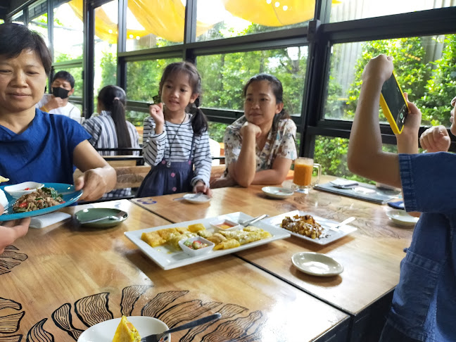 กูการ์เด้น KU garden อุดรธานี - การบริการอาหารและที่พัก