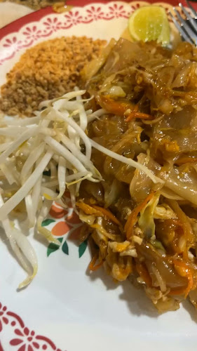 ร้านก๋วยเตี๋ยวไก่​ เนื้อ​ ตุ๋น​ HALAL FOOD สาขา 2 ตลาดแหลมดิน​ @samui - อำเภอเกาะสมุย