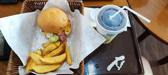 C24 ตรงข้ามพระพรหม ซอย ปทุมทอง