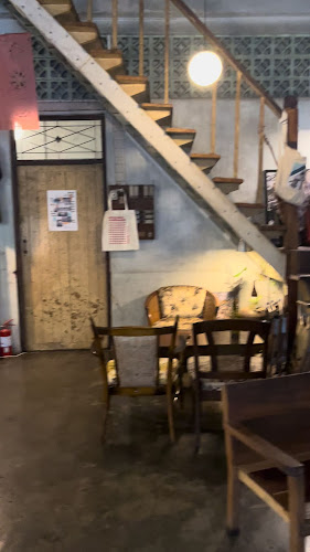 SongSarn(ส่งสาร) Coffee & Home Roaster - การบริการอาหารและที่พัก