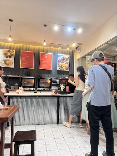 94 ถ. ปฏิพัทธิ์ ตำบลตลาดเหนือ เมือง, ภูเก็ต 83000