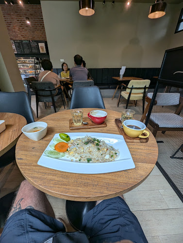 Opinii despre Lavana cafe’& Bistro พิษณุโลก în เมือง - การบริการอาหารและที่พัก