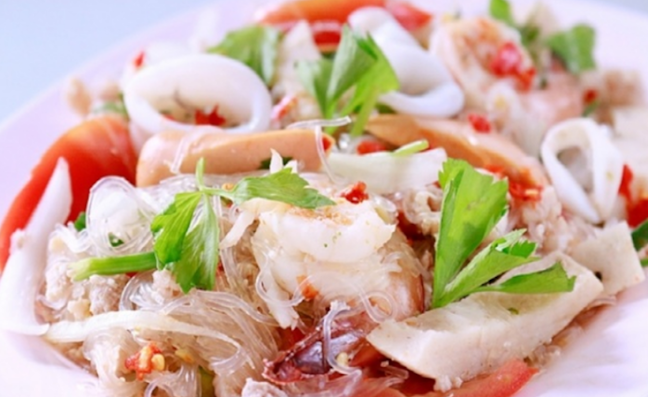 ตำกรร แซ่ปอีสานบ้านเฮาชิลๆริมเล - อำเภอบางละมุง